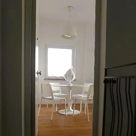 Via Genova 31 아파트 *