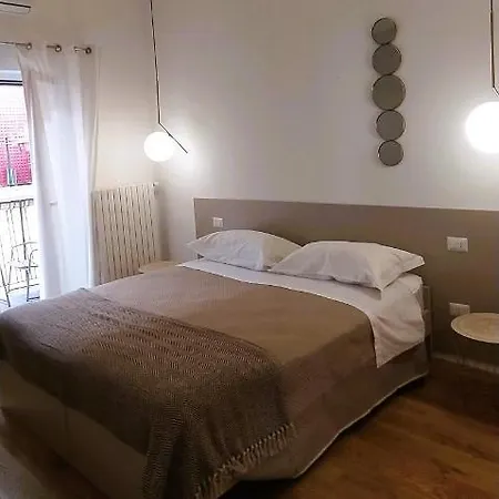 Via Genova 31 Апартаменты *